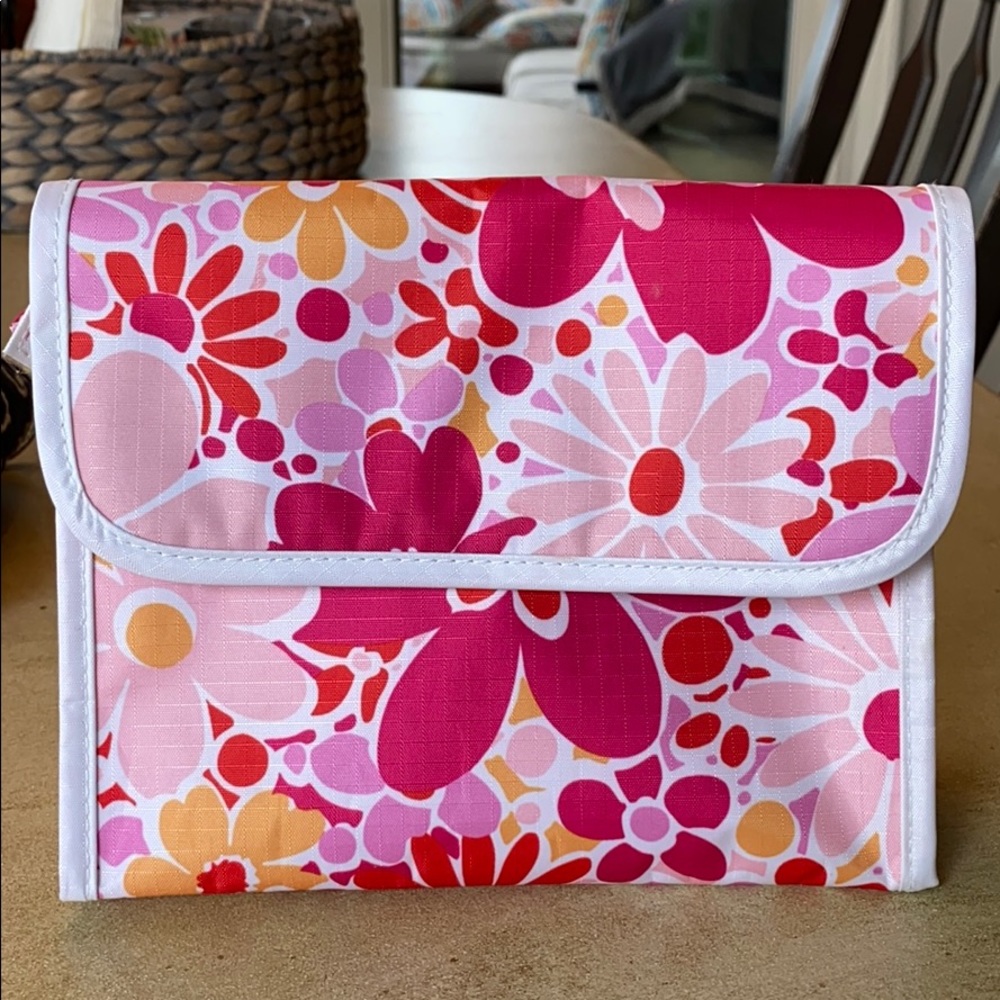 Clinique Make Up/Toiletry Bag